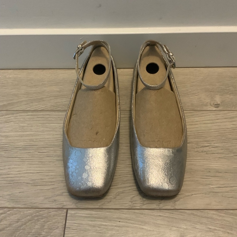 Dolce Vita Silver Square Toe Flats - Picture 2 of 9